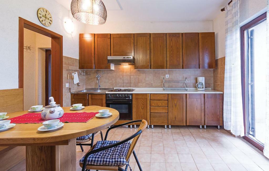 Villa Domus Maria With Swimming Pool And Free Parking Banjole Exterior foto